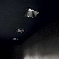 GAME SQUARE WHITE BLACK
