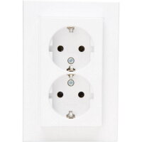 HK07 - Double earthed socket outlet with