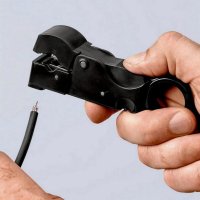 Odizolovací nástroj na koaxiální kabely 105 mm KNIPEX 16 60 05 SB