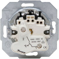 136029003 HK07 - Earthed socket outlet,