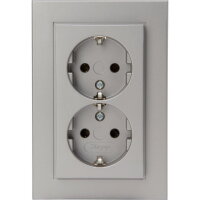 HK07 - Double earthed socket outlet with