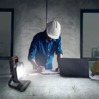 LED reflektor 20W, přenosný, nabíjecí, 2000lm, oranžovo-černý SOLIGHT WM-20W-RE