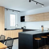 LYRA pro jednookr. lištu černá mléčný akryl 230V LED 5W 3000K RENDL R14427