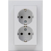 HK07 - Double earthed socket outlet with