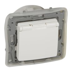 NILOÉ ZÁSUVKA 2P+T IP44 BÍLÁ LEGRAND 764548