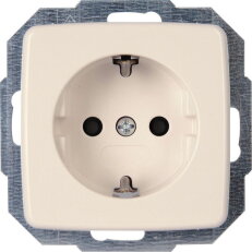920217087 Earthed socket outlet with shu