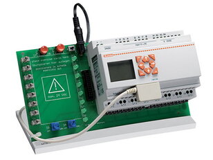 Lovato LRDDEM12RD024 8 vstupů 4 reléové výstupy testovací sada