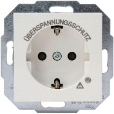 951329005 HK07 - Earthed socket outlet w