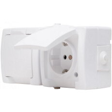 137002003 Double earthed socket outlet w