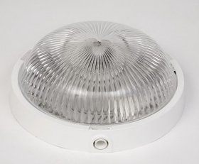 Přisazené stropní/nástěnné kruhové svítidlo s vyšším krytím proti vodě a prachu