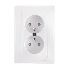 SDN2800621 Zásuvka dvojnásobná s otočený