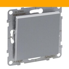 SUNO HLIN.KŘÍŽOVÝ PŘEPÍNAČ Č.7 LEGRAND 721307RD