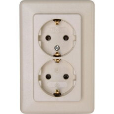 912601067 Double earthed socket outlet,