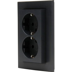 HK07 - Double earthed socket outlet with