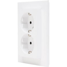 HK07 - Double earthed socket outlet with