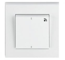 P8 T 2 Levit 03 vysílače nástěnné