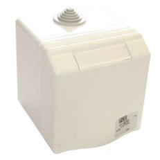 zásuvka nástěnná designová, 3P, 16A/230V, CZ standard, IP44, bílá PCE PC-863108v