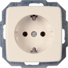 945017080 Earthed socket outlet without