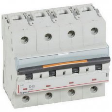 DX3 JISTIČ, 4 PÓLOVÝ, CHAR. D,40A 25KA LEGRAND 409850