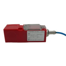 Kvádrový indukční senzor AECO SIP40-C15 NPN NO+NC LC2