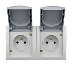 Nástěnná zásuvka ČSN dvojitá, horizontální, IP54 SCHRACK EV211012--