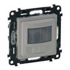 VALENA LIFE AUTOMATICKÝ SPÍNAČ 250W NASTAVITELNÝ HLINÍK LEGRAND 752372