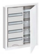 U42MMkompaktní rozvodnice s dveřmi DB 4R a media panel ABB 2CPX030160R9999