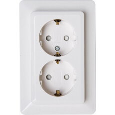 927713009 Double earthed socket outlet,