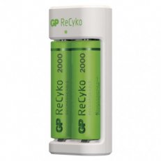 Nabíječka baterií GP Eco E211 + 2× AA ReCyko 2000 B51214