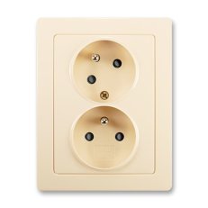 Dvojzásuvka s natočenou dutinou 5513J-C02357 C1 krémová Swing L ABB