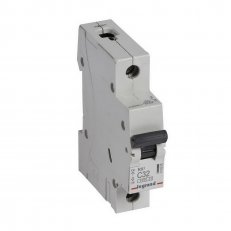 RX3 JISTIČ, 1 PÓLOVÝ, CHAR. C, 32A 6000A LEGRAND 419205