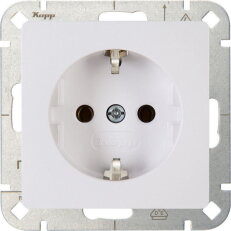 923502002 HK05 - Earthed socket outlet,