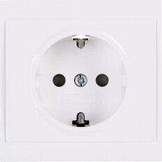 923413082 Earthed socket outlet with shu