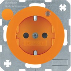 Zásuvka s ochranným kolíkem a signalizační LED R.1/R.3 oranžová lesk 6765092007