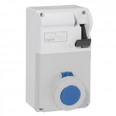 ZÁS.BOX 220V, 3K, 16A, VYPÍNAČ LEGRAND 056621