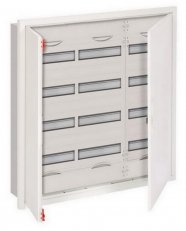 Zapuštěná rozvodnice ABB U53R4 -144M s dveřmi