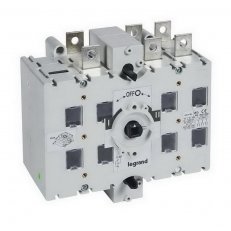 DCX-M PŘEPÍNAČ 250A 3P VELIKOST 3 LEGRAND 431106