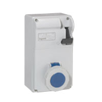 ZÁS.BOX 220V, 3K, 32A, VYPÍNAČ LEGRAND 056629