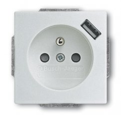 2CKA002017A0894 Zásuvka 1násobná s ochr.