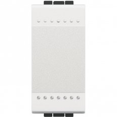 BTICINO LIVINGLIGHT TLAČÍTKO PODSVĚTLITELNÉ AUTOMATICKÉ SVORKY 1MODULOVÉ BÍLÁ