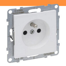 SUNO ZÁSUVKA BÍLÁ 2P+T CL.AS LEGRAND 721180RD