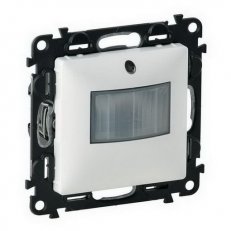VALENA LIFE AUTOMATICKÝ SPÍNAČ 400W S NULOVÝM VODIČEM LEGRAND 752173