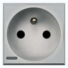 Legrand HC4142AN BTAX. Zásuvka2P+T AUT.SV.2M HL.