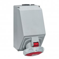 P17 TEMPRA PRO IP 66/67 NÁSTĚNNÁ PRŮMYSLOVÁ ZÁSUVKA 400V 5K 125A 3P+N+E ČERVENÁ
