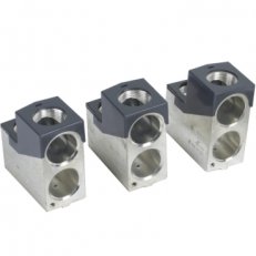 3 svorky pro kabely 2x 2/0 AWG 500 kcmil Al nebo Cu SCHNEIDER AL600LS52K3