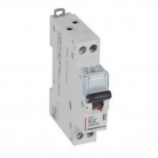 DX3 JISTIČ, 1+N PÓLOVÝ, CHAR. B,32A 6/10 KA LEGRAND 407478