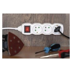 Prodlužovací kabel 7 m 3 zásuvky s vypínačem bílý PVC 1,5mm2 EMOS P1317R