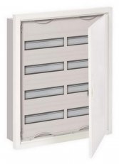 Zapuštěná rozvodnice ABB U42 -96M s dveřmi