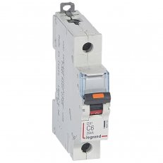 DX3 JISTIČ, 1 PÓLOVÝ, CHAR. C,6A 25KA LEGRAND 409753