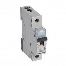 TX3 JISTIČ, 1 PÓLOVÝ, CHAR. C, 32A 10000A LEGRAND 404174